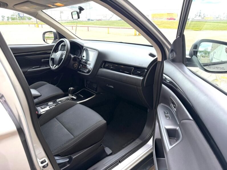 
								2019 Mitsubishi Outlander Sport AWD SUV full									