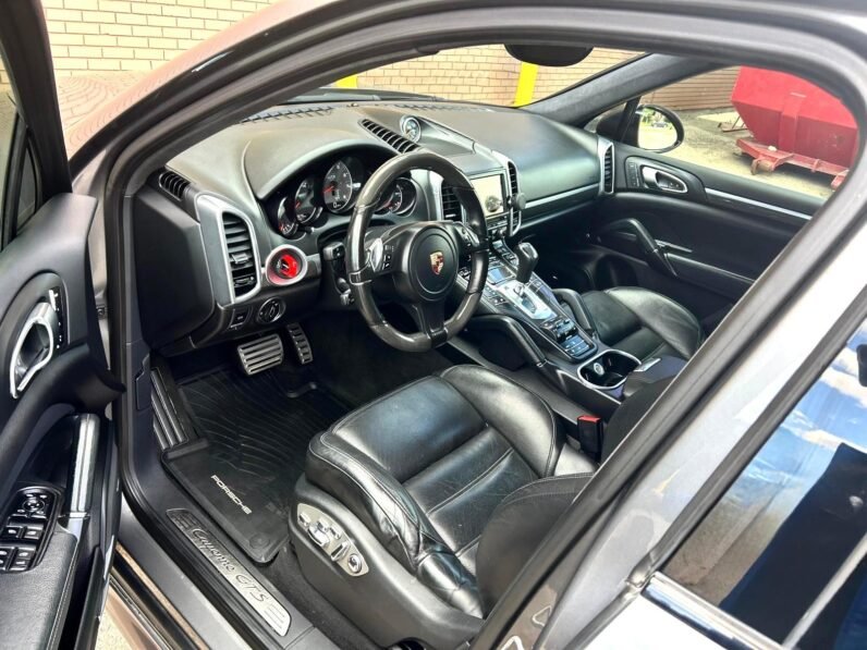 
								2013 Porsche Cayenne GTS AWD SUV full									