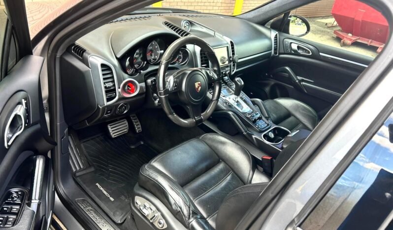 
								2013 Porsche Cayenne GTS AWD SUV full									