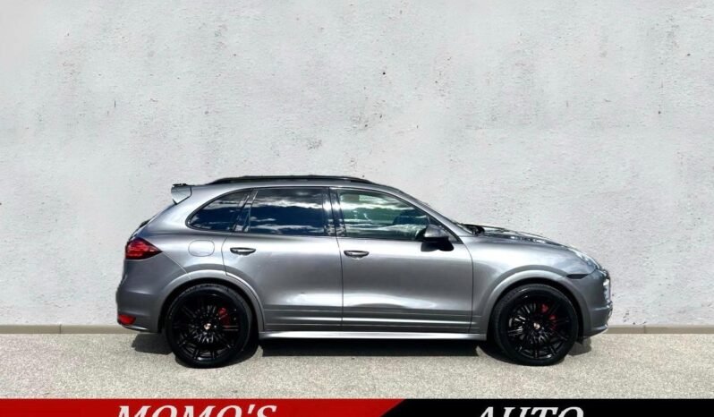 
								2013 Porsche Cayenne GTS AWD SUV full									