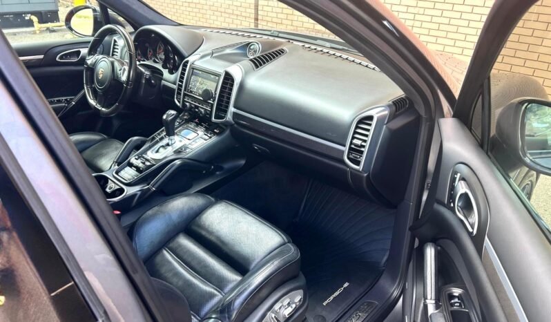 
								2013 Porsche Cayenne GTS AWD SUV full									