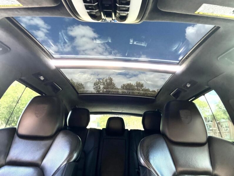 
								2013 Porsche Cayenne GTS AWD SUV full									