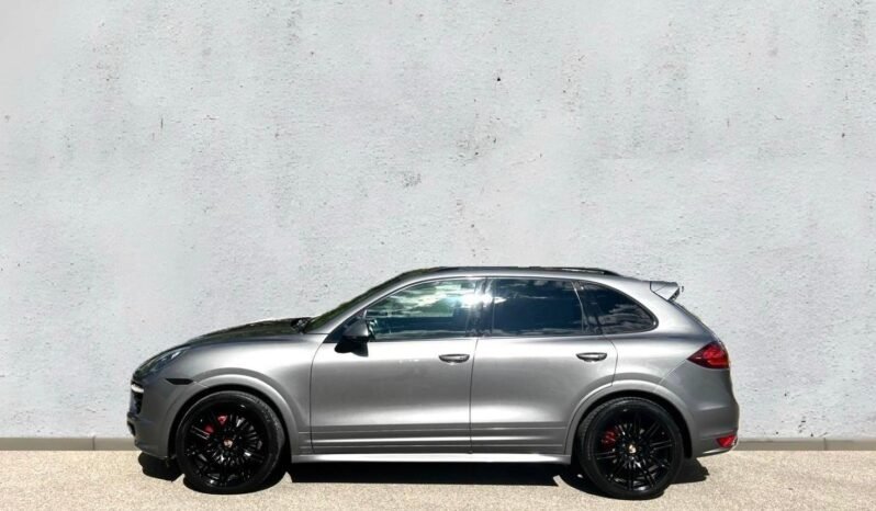 
								2013 Porsche Cayenne GTS AWD SUV full									