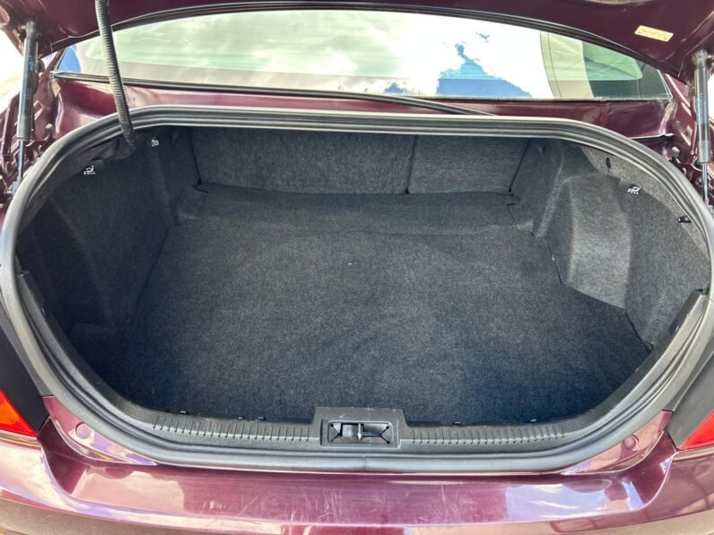 
								2011 Ford Fusion SEL Sedan full									