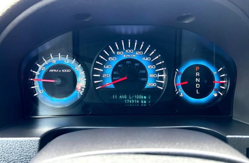 
								2011 Ford Fusion SEL Sedan full									