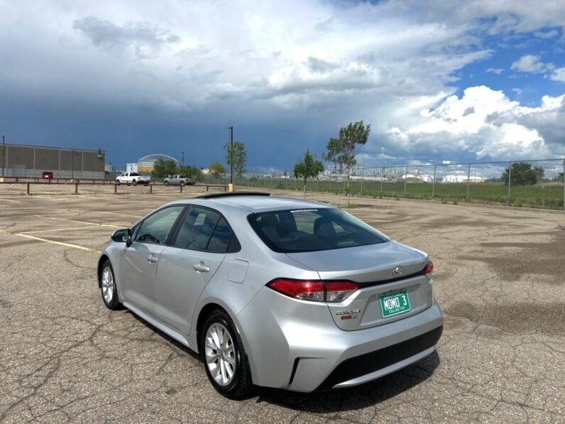 
								2020 Toyota Corolla LE Sedan full									