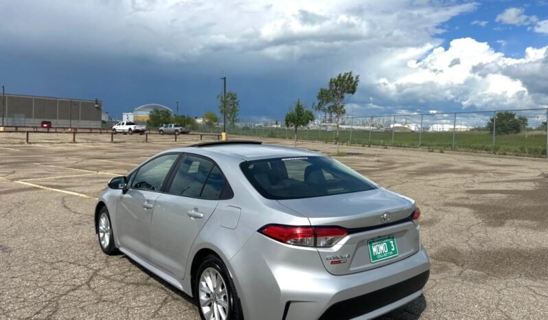 
								2020 Toyota Corolla LE Sedan full									