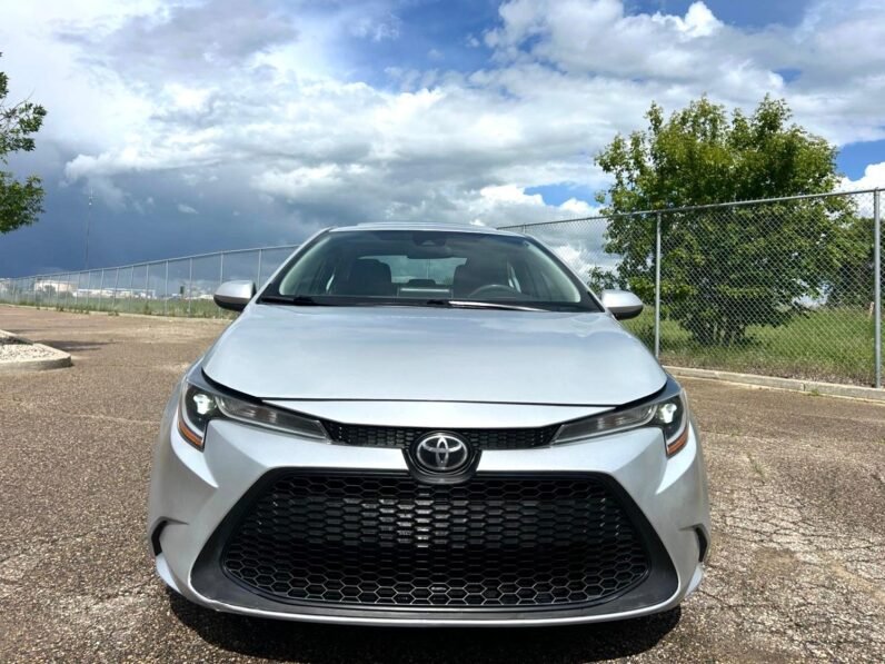 
								2020 Toyota Corolla LE Sedan full									