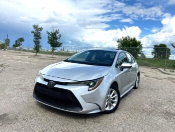 2020 Toyota Corolla LE Sedan