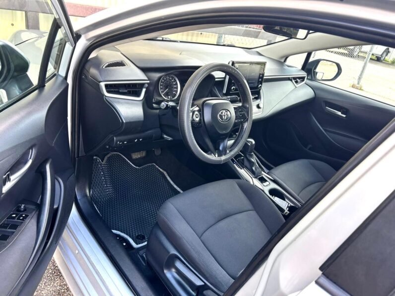
								2020 Toyota Corolla LE Sedan full									
