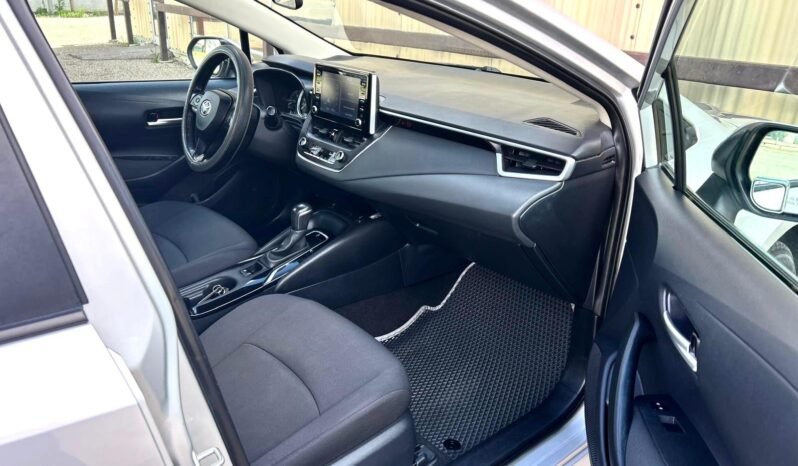 
								2020 Toyota Corolla LE Sedan full									