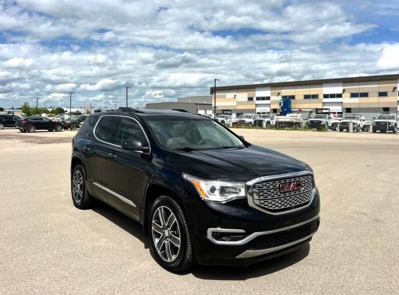 
								2018 GMC Acadia Denali AWD SUV. full									