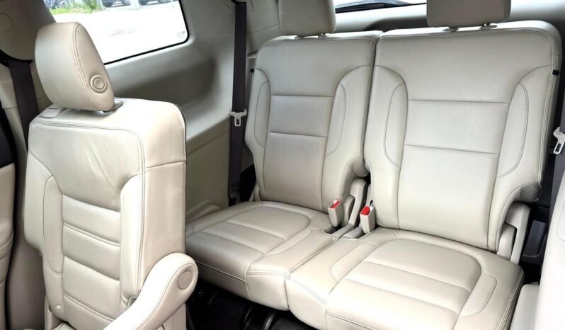 
								2018 GMC Acadia Denali AWD SUV. full									