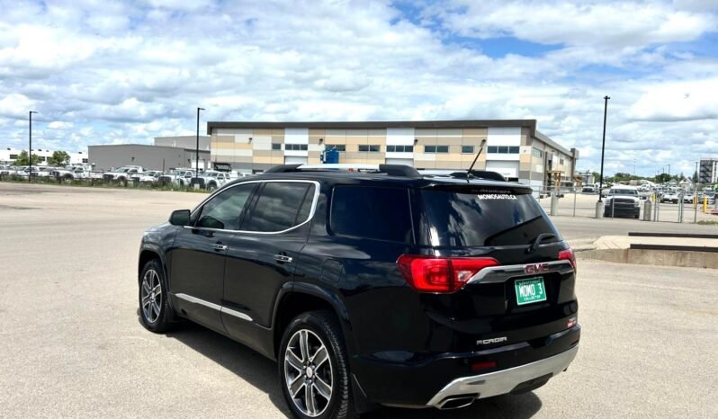 
								2018 GMC Acadia Denali AWD SUV. full									