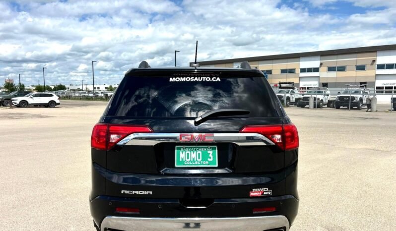 
								2018 GMC Acadia Denali AWD SUV. full									