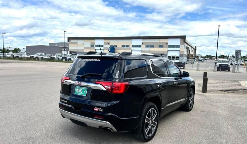
								2018 GMC Acadia Denali AWD SUV. full									