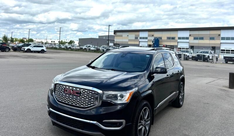 
								2018 GMC Acadia Denali AWD SUV. full									