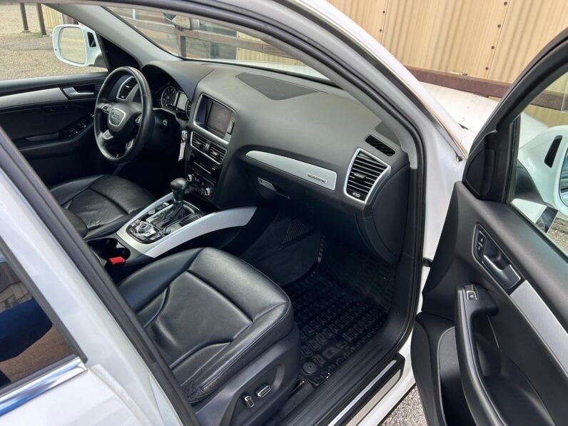 
								2014 Audi Q5 Prestige AWD SUV full									