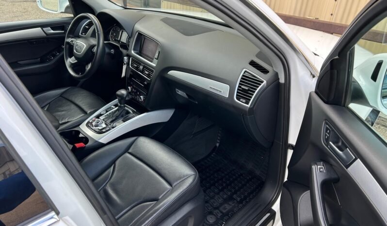 
								2014 Audi Q5 Prestige AWD SUV full									