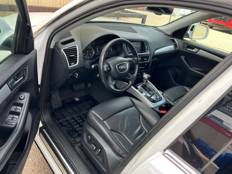 
								2014 Audi Q5 Prestige AWD SUV full									