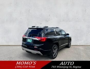 2018 GMC Acadia Denali AWD SUV.