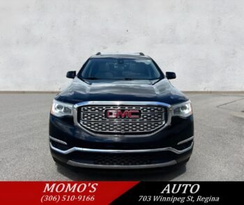 2018 GMC Acadia Denali AWD SUV.