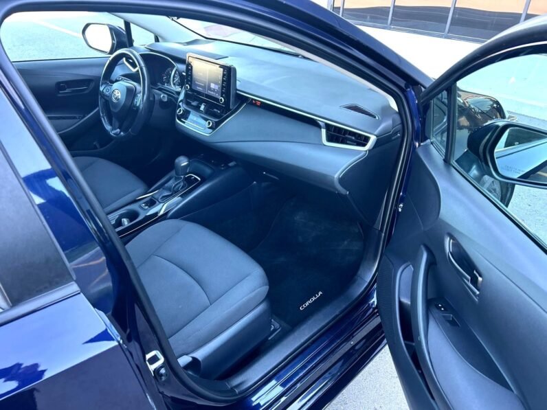 
								2022 Toyota Corolla LE Sedan full									