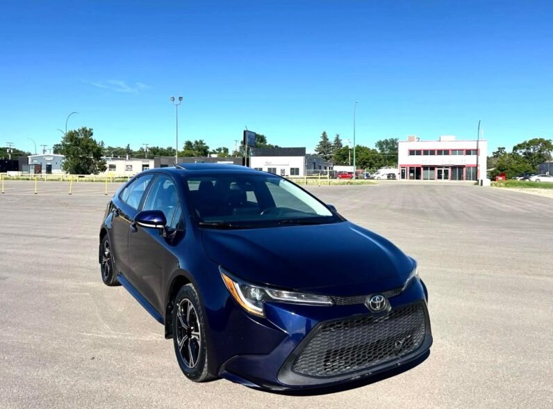 
								2022 Toyota Corolla LE Sedan full									