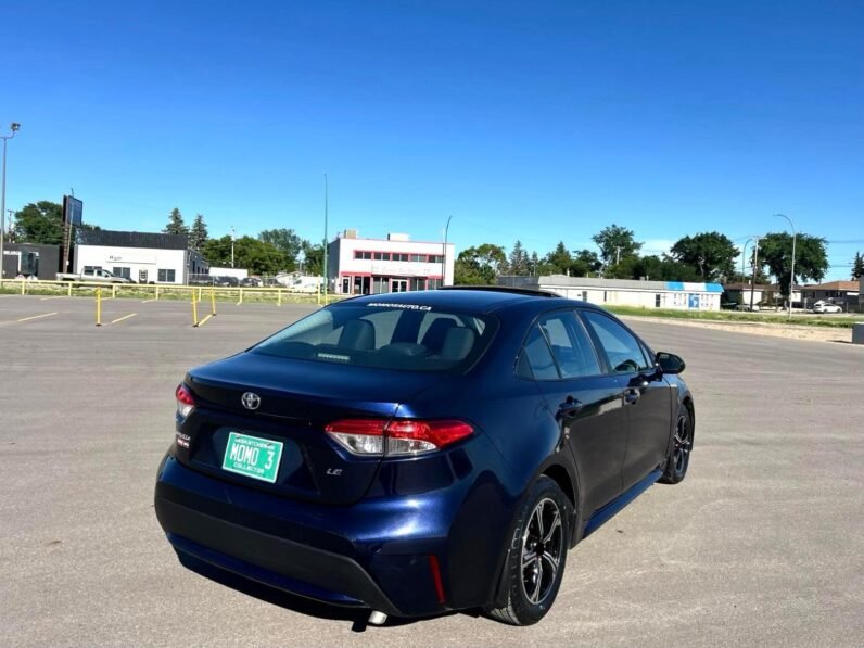 
								2022 Toyota Corolla LE Sedan full									