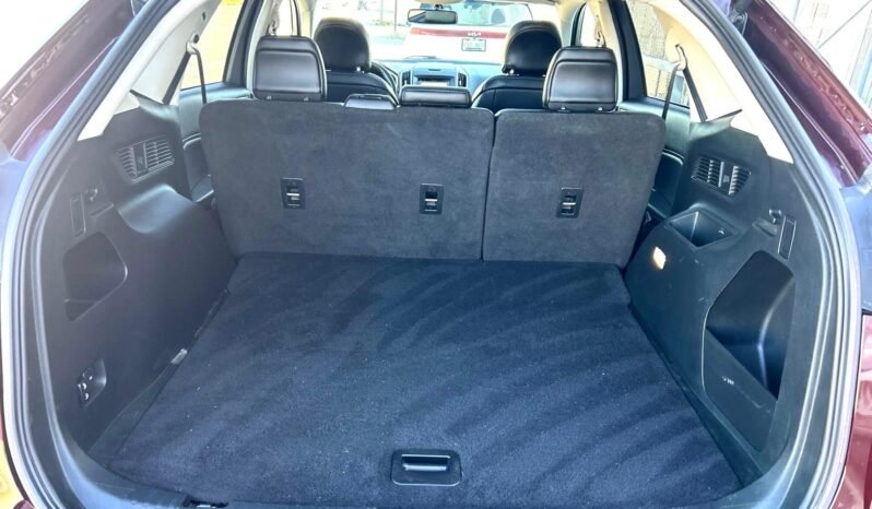 
								2018 Ford Edge SEL AWD SUV full									