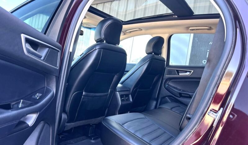 
								2018 Ford Edge SEL AWD SUV full									