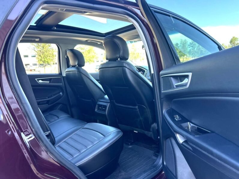 
								2018 Ford Edge SEL AWD SUV full									