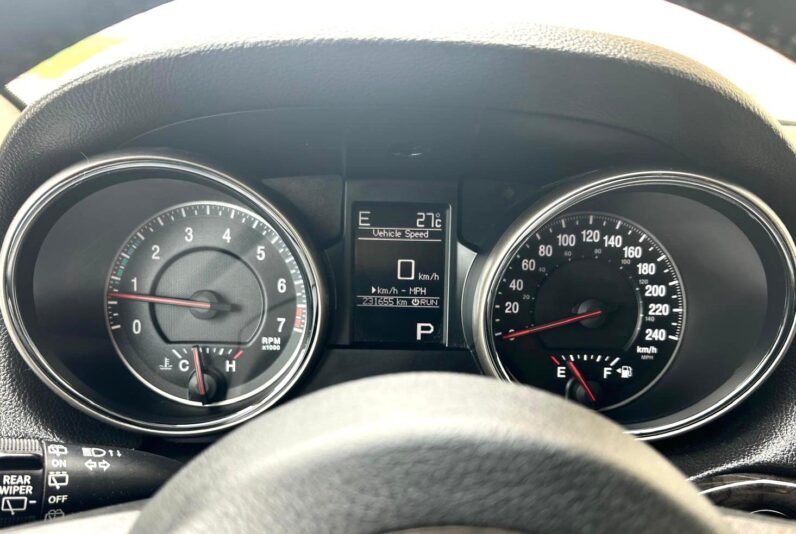 
								2013 Jeep Grand Cherokee Laredo 4×4 SUV full									