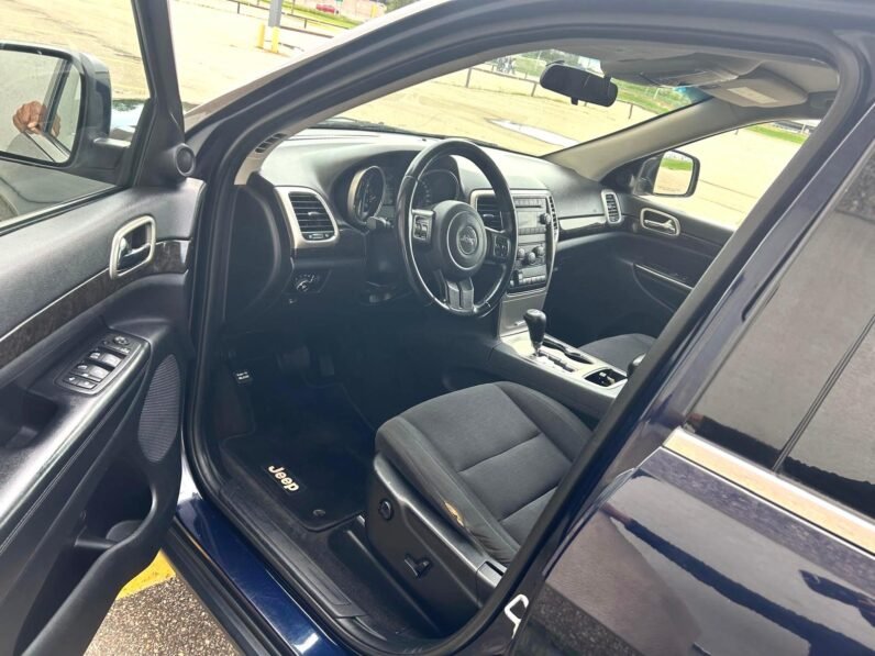 
								2013 Jeep Grand Cherokee Laredo 4×4 SUV full									