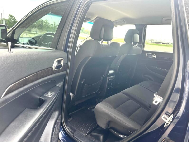 
								2013 Jeep Grand Cherokee Laredo 4×4 SUV full									