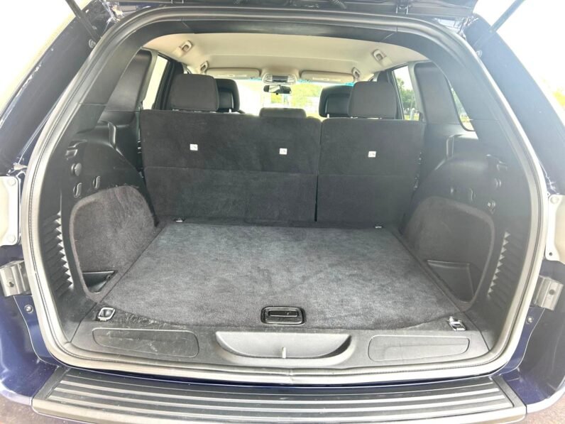 
								2013 Jeep Grand Cherokee Laredo 4×4 SUV full									