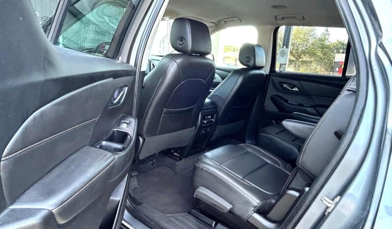 
								2020 Chevrolet Traverse RS AWD SUV full									