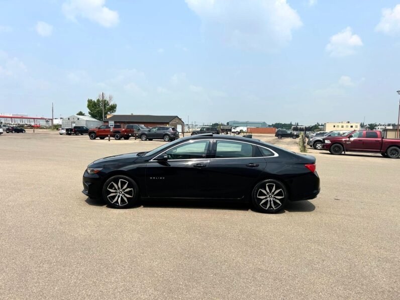 
								2017 Chevrolet Malibu Premier Sedan full									