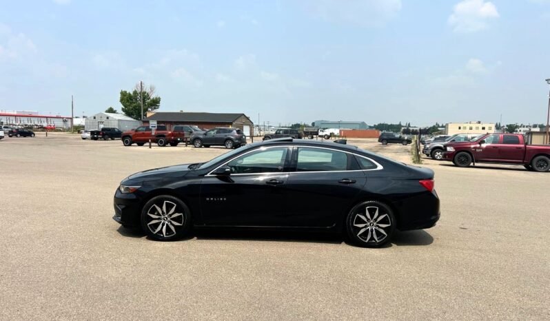 
								2017 Chevrolet Malibu Premier Sedan full									