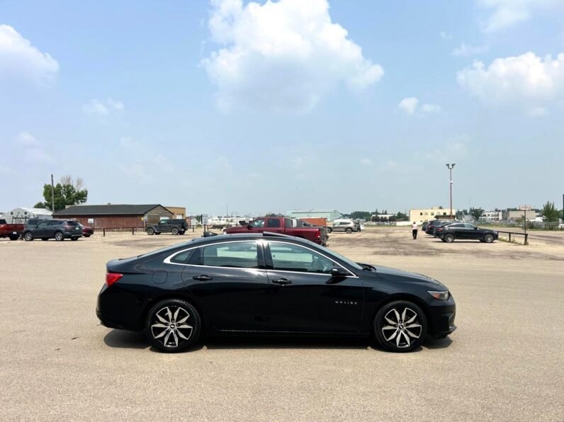 
								2017 Chevrolet Malibu Premier Sedan full									