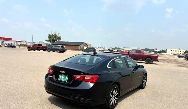 
								2017 Chevrolet Malibu Premier Sedan full									