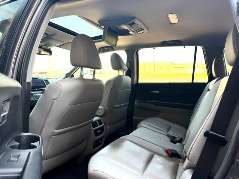 
								2016 Honda Pilot EX-L AWD SUV full									