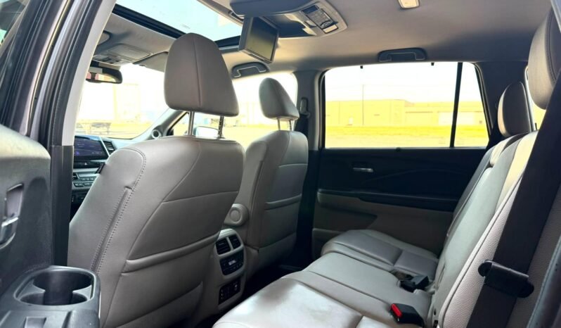 
								2016 Honda Pilot EX-L AWD SUV full									