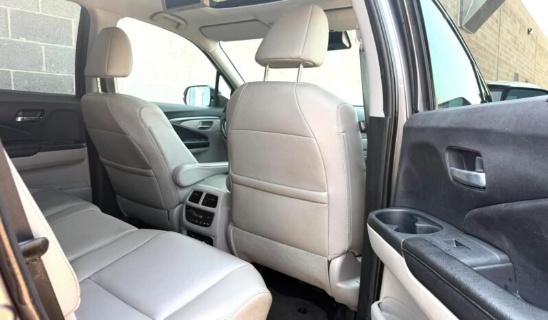 
								2016 Honda Pilot EX-L AWD SUV full									