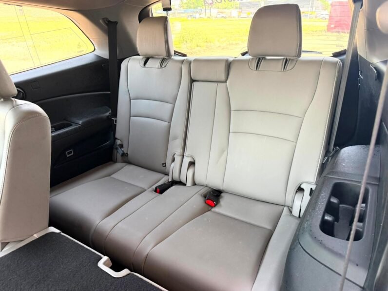 
								2016 Honda Pilot EX-L AWD SUV full									
