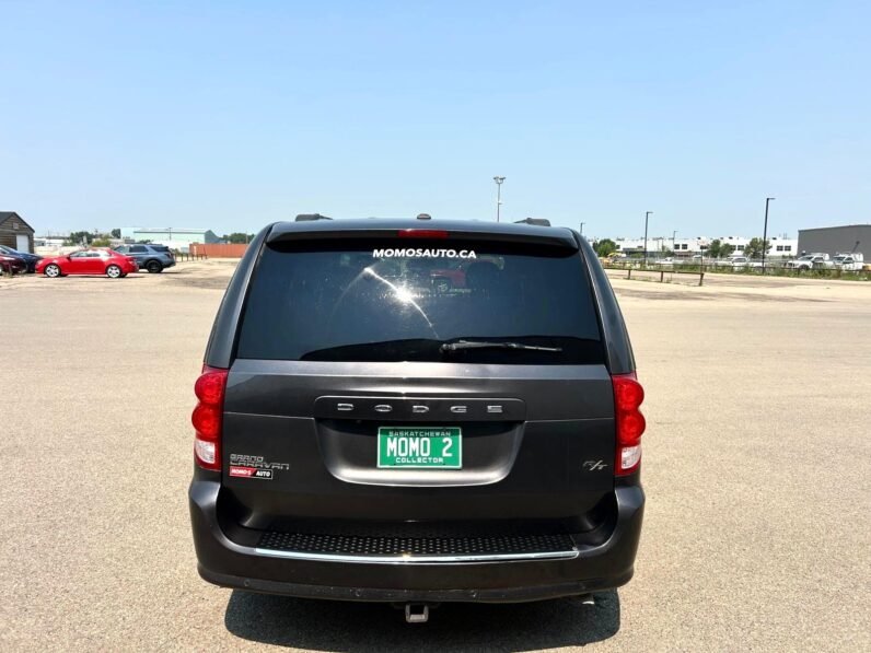 
								2016 Dodge Grand Caravan R/T Minivan full									