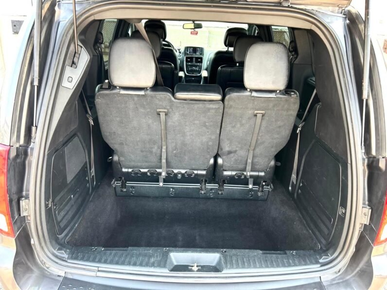 
								2016 Dodge Grand Caravan R/T Minivan full									