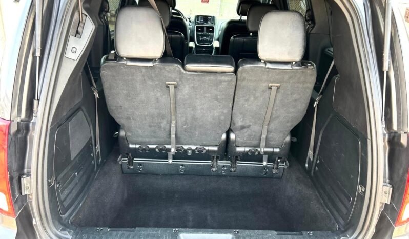 
								2016 Dodge Grand Caravan R/T Minivan full									