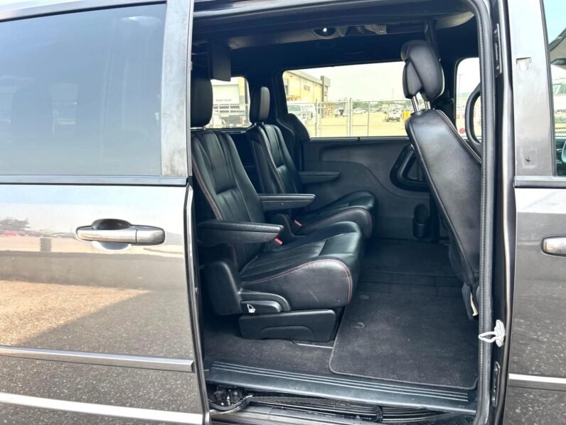 
								2016 Dodge Grand Caravan R/T Minivan full									