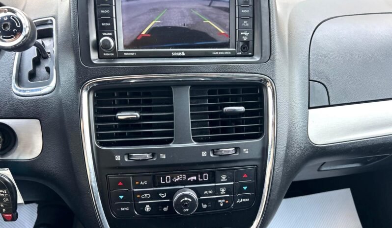 
								2016 Dodge Grand Caravan R/T Minivan full									